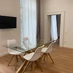 Apartment 19 San Genna